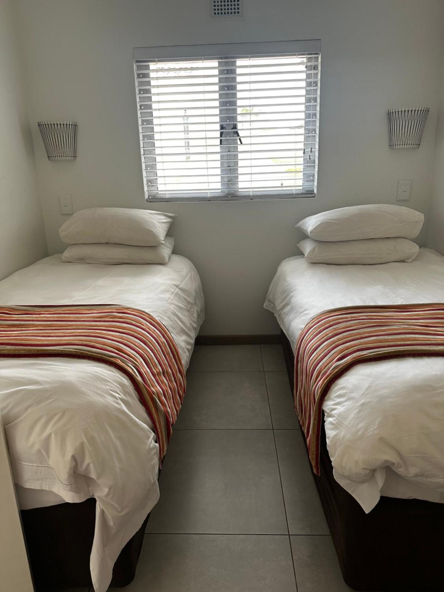 Chakas Rock Unit 6 Apartment Ballito